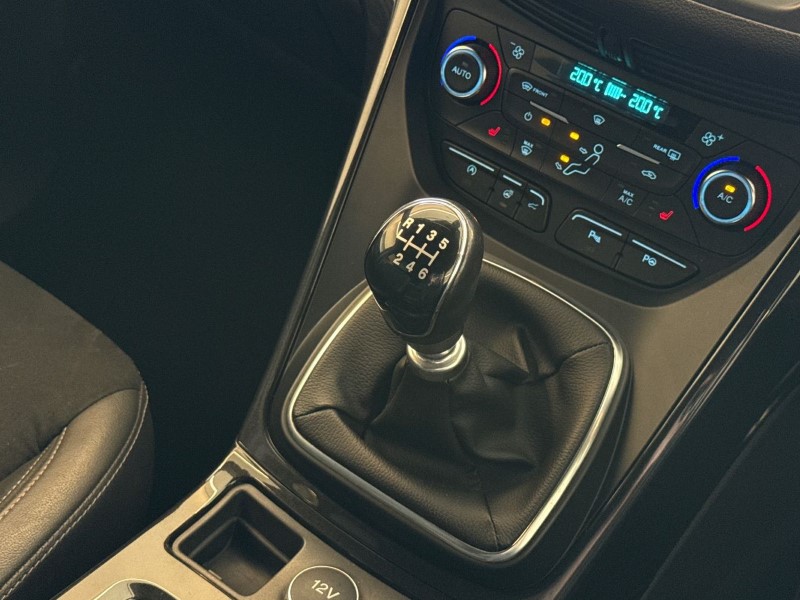 2018 (18) FORD KUGA 2.0 TDCi 180 ST-Line 5dr 5210519