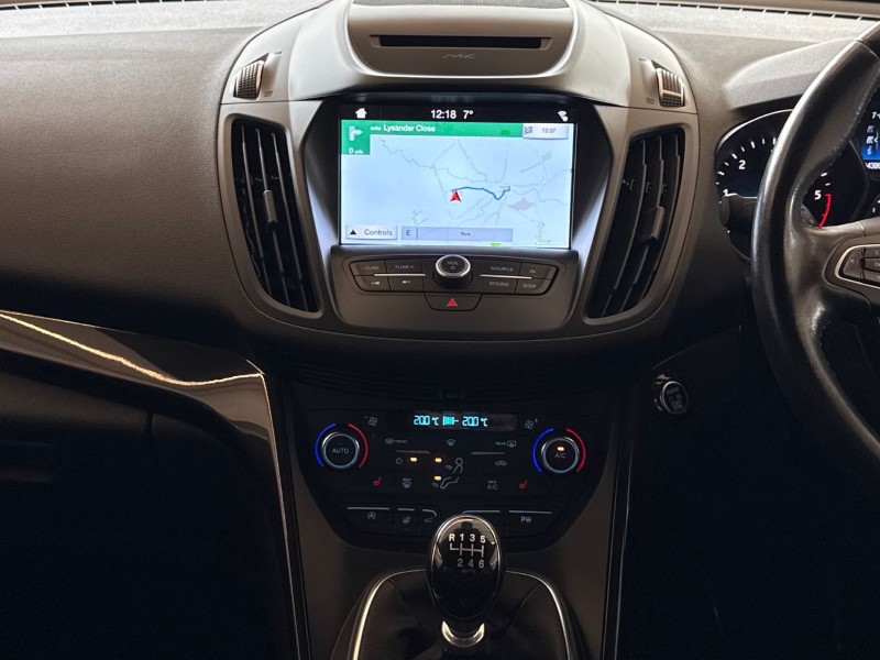 2018 (18) FORD KUGA 2.0 TDCi 180 ST-Line 5dr 5210520