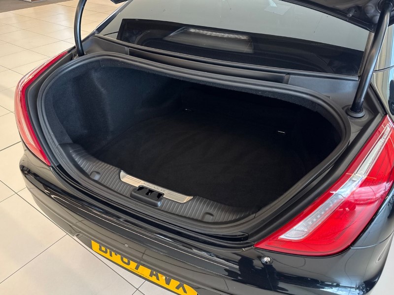 2017 (67) JAGUAR XJ 3.0d V6 R-Sport 4dr Auto 5216284