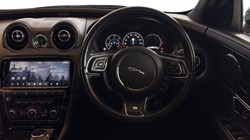 2017 (67) JAGUAR XJ 3.0d V6 R-Sport 4dr Auto 5216261
