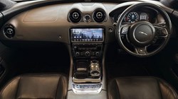 2017 (67) JAGUAR XJ 3.0d V6 R-Sport 4dr Auto 5216255