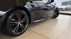 2017 (67) JAGUAR XJ 3.0d V6 R-Sport 4dr Auto 5216293