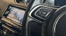 2017 (67) JAGUAR XJ 3.0d V6 R-Sport 4dr Auto 5216274