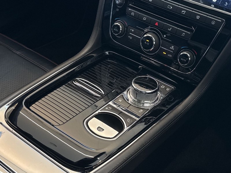 2017 (67) JAGUAR XJ 3.0d V6 R-Sport 4dr Auto 5216259