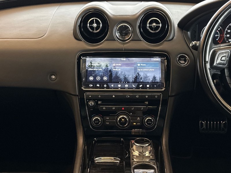 2017 (67) JAGUAR XJ 3.0d V6 R-Sport 4dr Auto 5216260