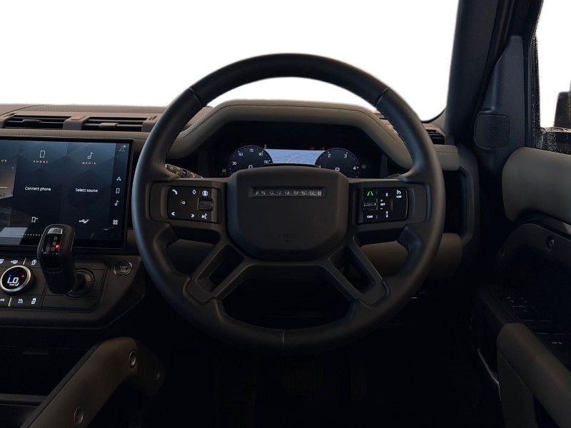 2026 (26) LAND ROVER DEFENDER 3.0 D350 X-Dynamic SE 110 5dr Auto 5907780