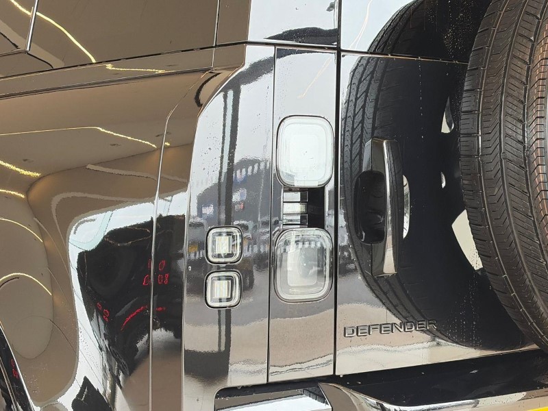 2026 (26) LAND ROVER DEFENDER 3.0 D350 X-Dynamic SE 110 5dr Auto 5907784