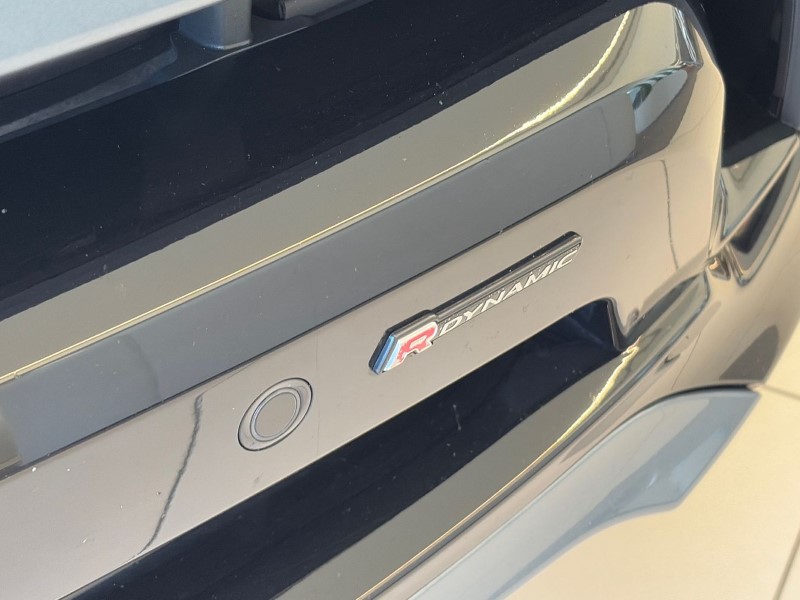 2022 (22) LAND ROVER DISCOVERY 3.0 D300 R-Dynamic SE 5dr Auto 5233899