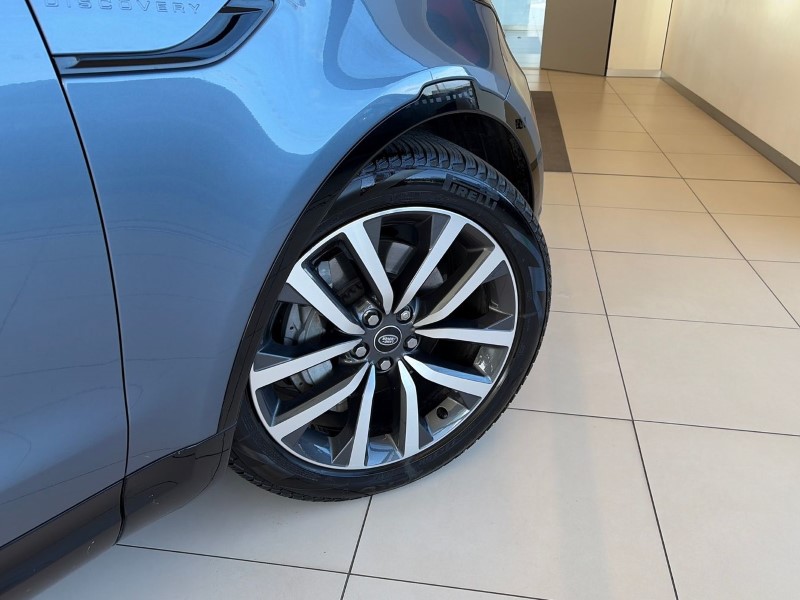 2022 (22) LAND ROVER DISCOVERY 3.0 D300 R-Dynamic SE 5dr Auto 5233890