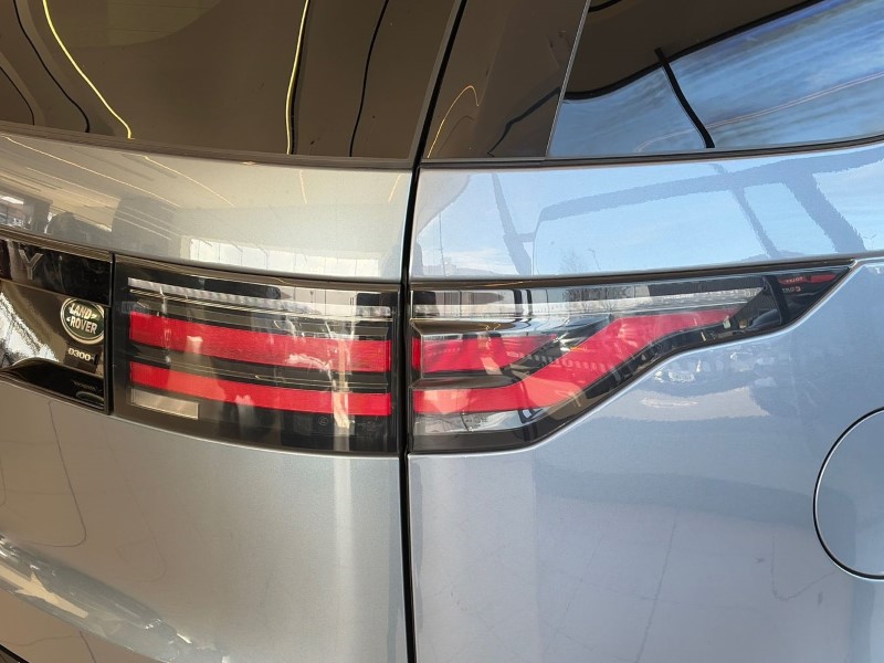 2022 (22) LAND ROVER DISCOVERY 3.0 D300 R-Dynamic SE 5dr Auto 5233888