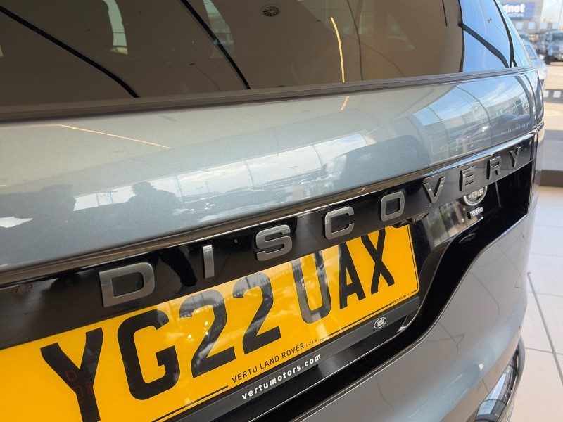 2022 (22) LAND ROVER DISCOVERY 3.0 D300 R-Dynamic SE 5dr Auto 5233887