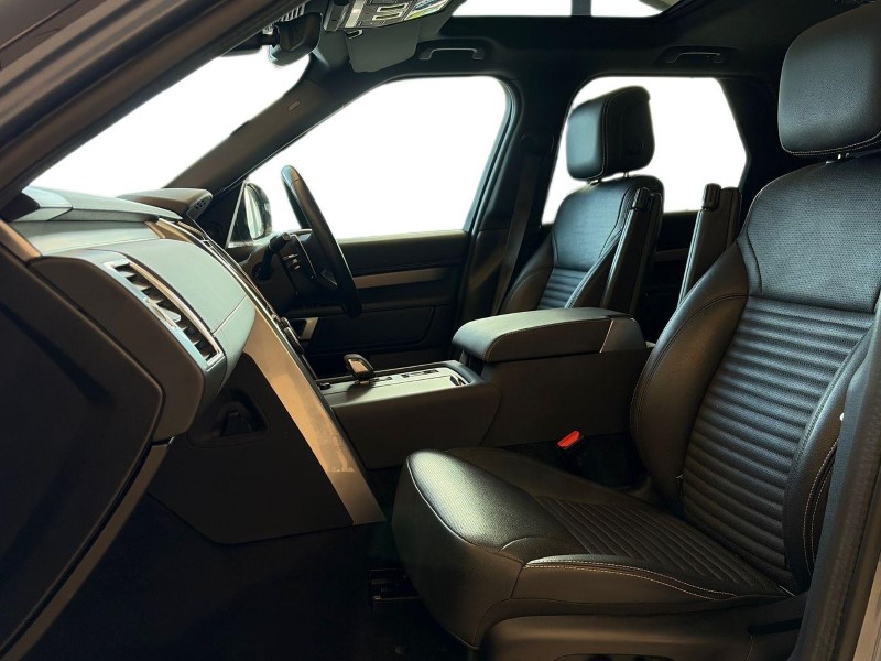 2022 (22) LAND ROVER DISCOVERY 3.0 D300 R-Dynamic SE 5dr Auto 5233841