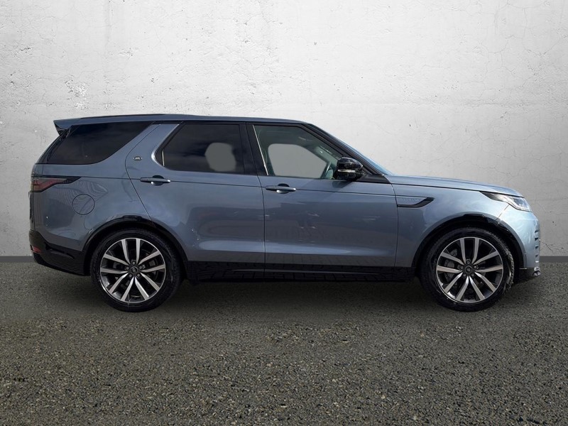2022 (22) LAND ROVER DISCOVERY 3.0 D300 R-Dynamic SE 5dr Auto 5233843