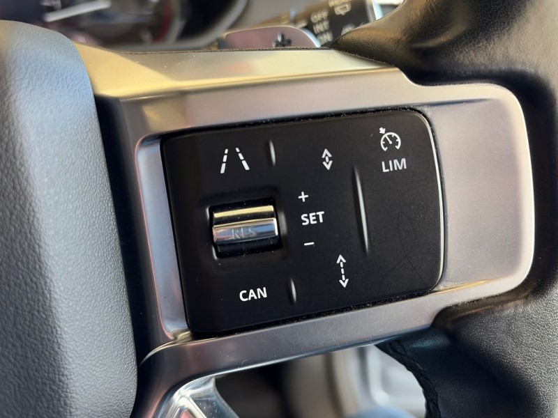 2022 (22) LAND ROVER DISCOVERY 3.0 D300 R-Dynamic SE 5dr Auto 5233867