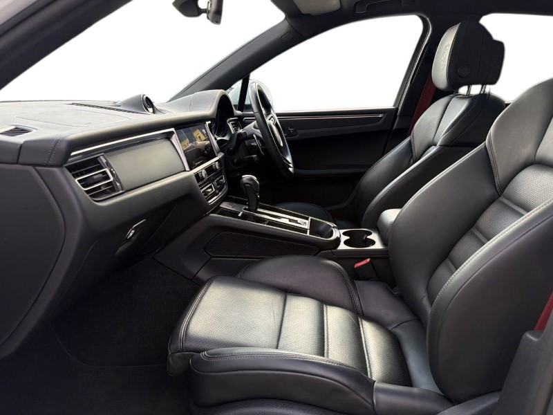 2023 (23) PORSCHE MACAN 5dr PDK 5238557