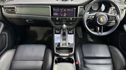 2023 (23) PORSCHE MACAN 5dr PDK 5238563