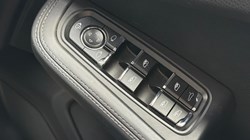 2023 (23) PORSCHE MACAN 5dr PDK 5238577