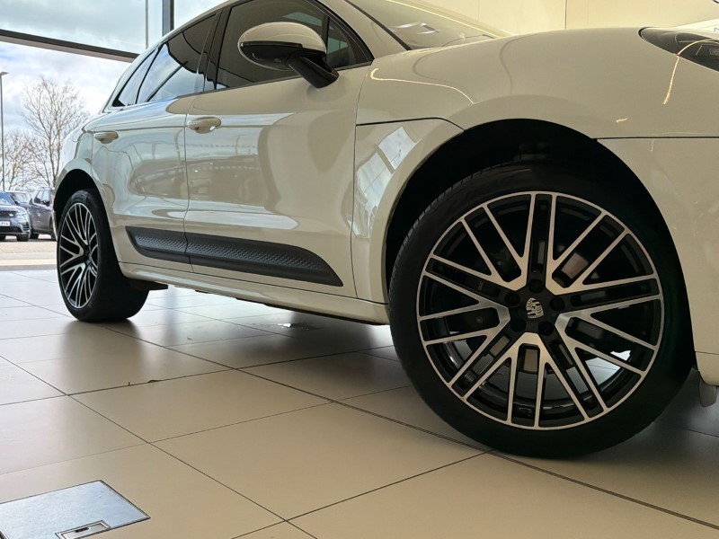 2023 (23) PORSCHE MACAN 5dr PDK 5238596