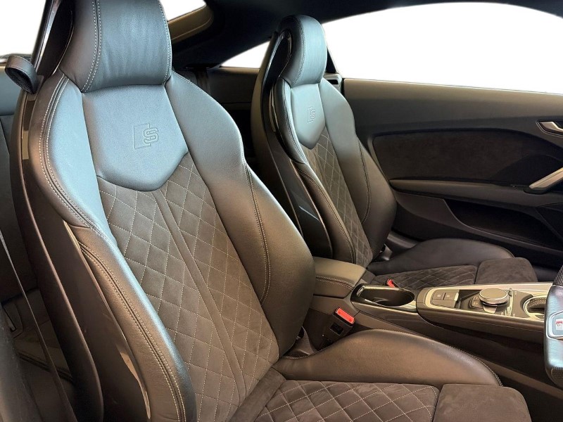 2022 (22) AUDI TT 40 TFSI Black Edition 2dr S Tronic 5243589