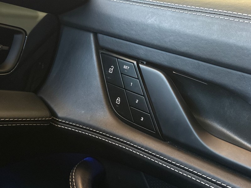 2022 (72) PORSCHE TAYCAN 420kW 4S 93kWh 4dr Auto 5225791