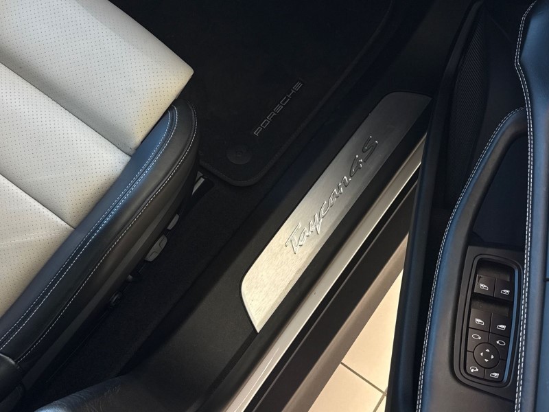 2022 (72) PORSCHE TAYCAN 420kW 4S 93kWh 4dr Auto 5225777