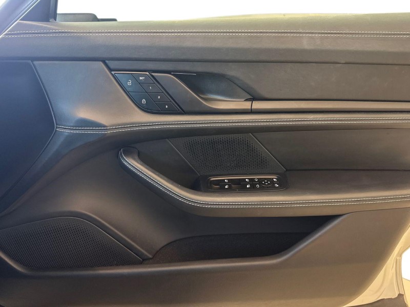 2022 (72) PORSCHE TAYCAN 420kW 4S 93kWh 4dr Auto 5225761