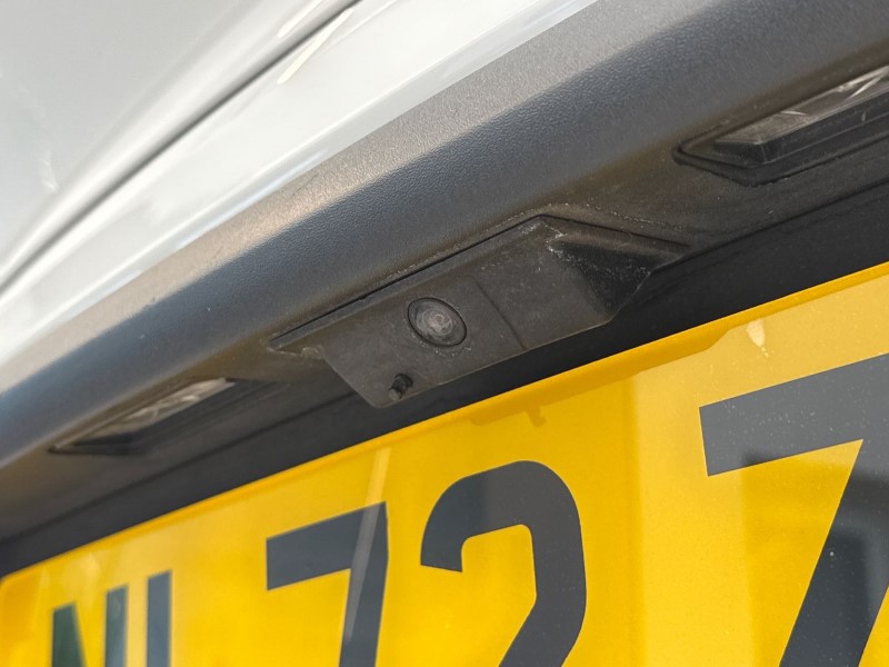 2022 (72) PORSCHE TAYCAN 420kW 4S 93kWh 4dr Auto 5225780