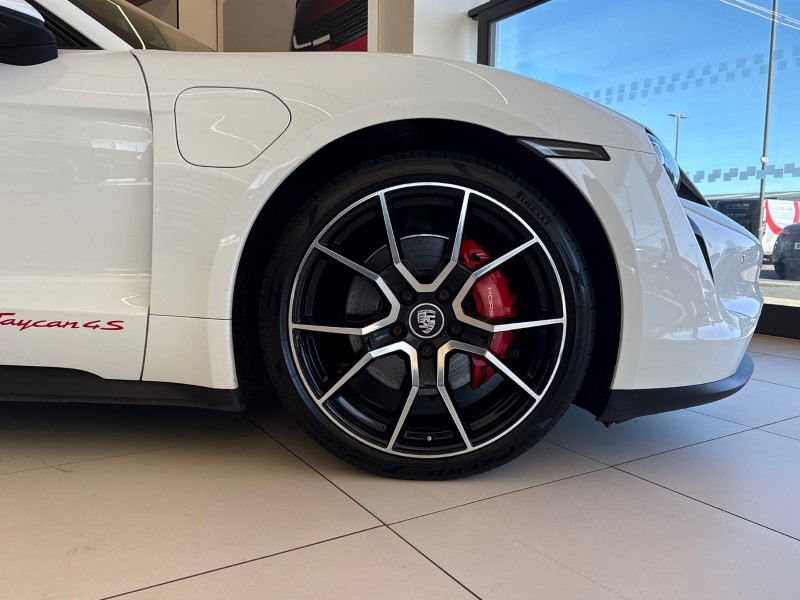 2022 (72) PORSCHE TAYCAN 420kW 4S 93kWh 4dr Auto 5225747