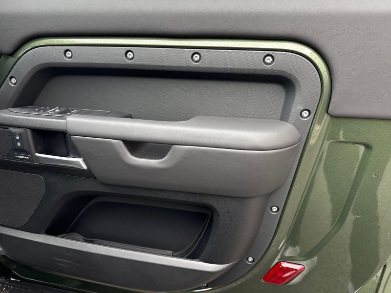 2026 (75) LAND ROVER COMMERCIAL DEFENDER 3.0 D350 Hard Top X-Dynamic HSE Auto 5221503