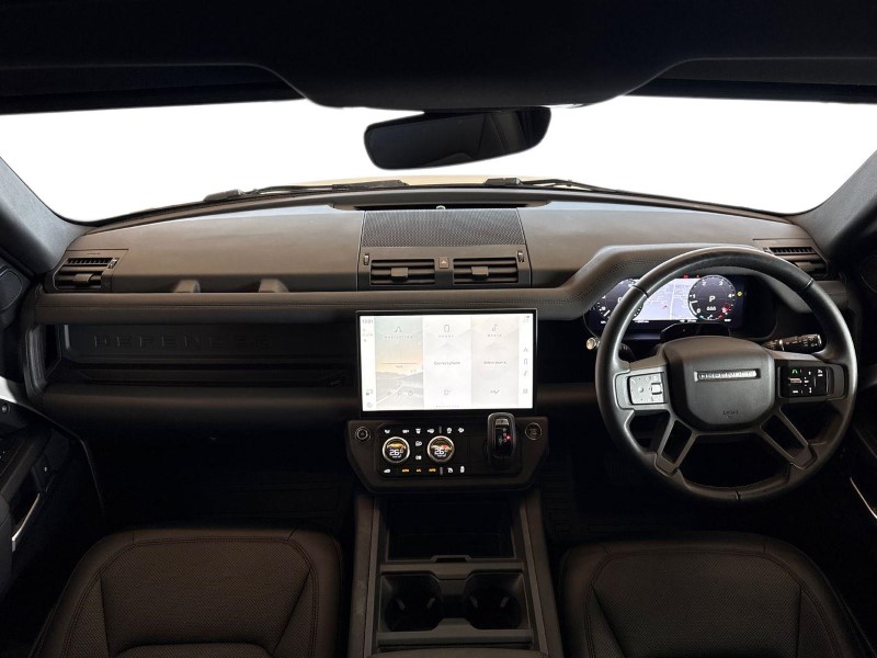 2025 (75) LAND ROVER DEFENDER 3.0 D250 X-Dynamic SE 110 5dr Auto 5228078