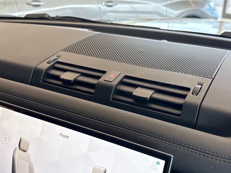 2025 (75) LAND ROVER DEFENDER 3.0 D250 X-Dynamic SE 110 5dr Auto 5228104