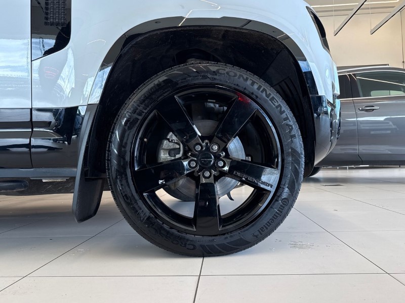 2025 (75) LAND ROVER DEFENDER 3.0 D250 X-Dynamic SE 110 5dr Auto 5251517