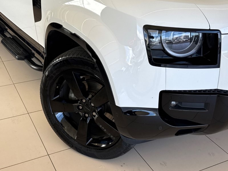 2025 (75) LAND ROVER DEFENDER 3.0 D250 X-Dynamic SE 110 5dr Auto 5228108