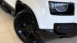 2025 (75) LAND ROVER DEFENDER 3.0 D250 X-Dynamic SE 110 5dr Auto 5228108