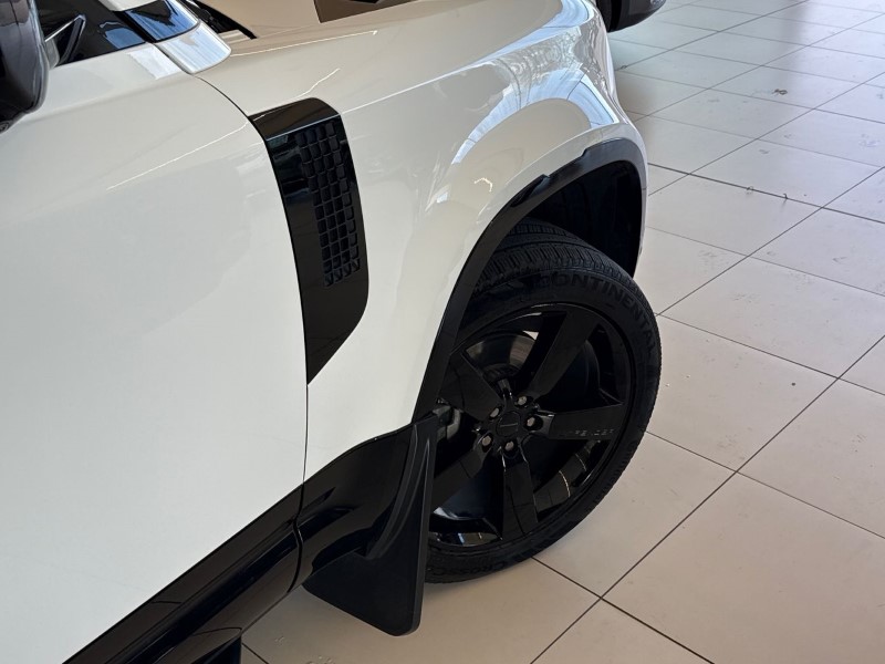 2025 (75) LAND ROVER DEFENDER 3.0 D250 X-Dynamic SE 110 5dr Auto 5228115