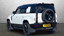2025 (75) LAND ROVER DEFENDER 3.0 D250 X-Dynamic SE 110 5dr Auto 1
