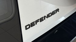 2025 (75) LAND ROVER DEFENDER 3.0 D250 X-Dynamic SE 110 5dr Auto 5228112
