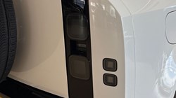 2025 (75) LAND ROVER DEFENDER 3.0 D250 X-Dynamic SE 110 5dr Auto 5228113