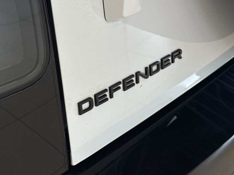 2025 (75) LAND ROVER DEFENDER 3.0 D250 X-Dynamic SE 110 5dr Auto 5251552
