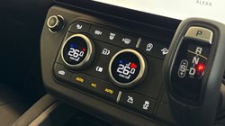 2025 (75) LAND ROVER DEFENDER 3.0 D250 X-Dynamic SE 110 5dr Auto 5251541