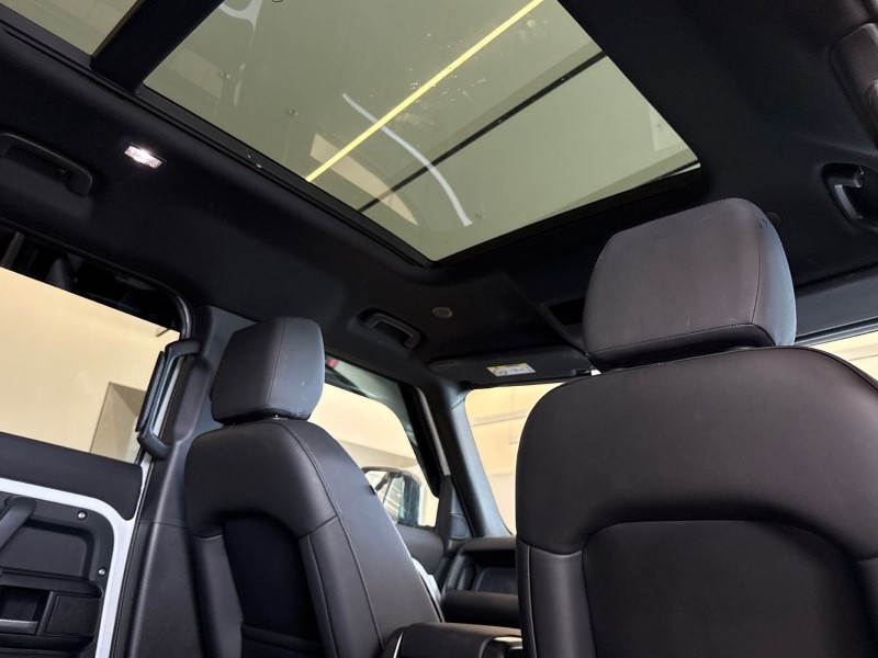 2025 (75) LAND ROVER DEFENDER 3.0 D250 X-Dynamic SE 110 5dr Auto 5228090