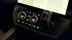 2025 (75) LAND ROVER DEFENDER 3.0 D250 X-Dynamic SE 110 5dr Auto 5228082