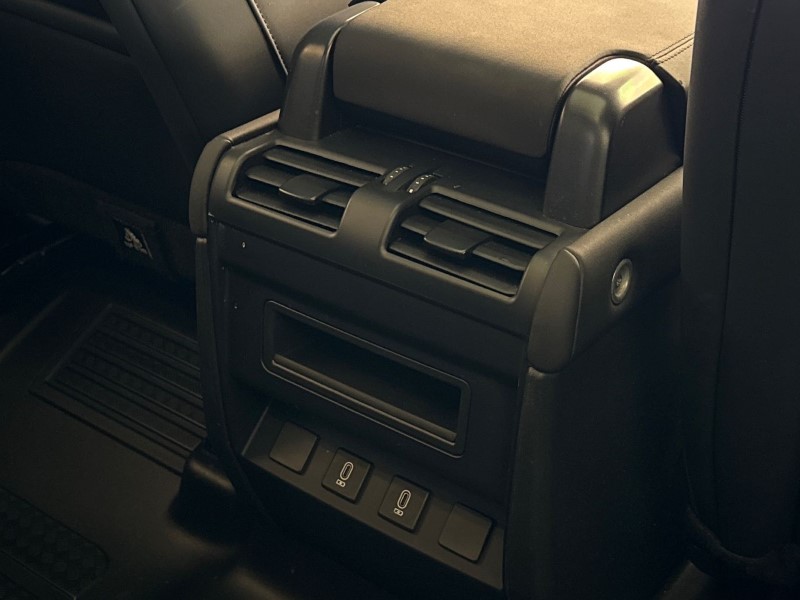 2025 (75) LAND ROVER DEFENDER 3.0 D250 X-Dynamic SE 110 5dr Auto 5228087