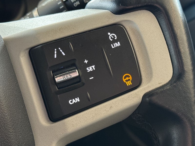 2023 (23) LAND ROVER COMMERCIAL DEFENDER 3.0 D250 Hard Top SE Auto 5234345