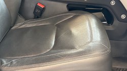 2023 (23) LAND ROVER COMMERCIAL DEFENDER 3.0 D250 Hard Top SE Auto 5234343