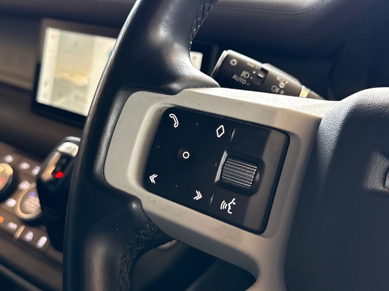 2023 (23) LAND ROVER COMMERCIAL DEFENDER 3.0 D250 Hard Top SE Auto 5234346