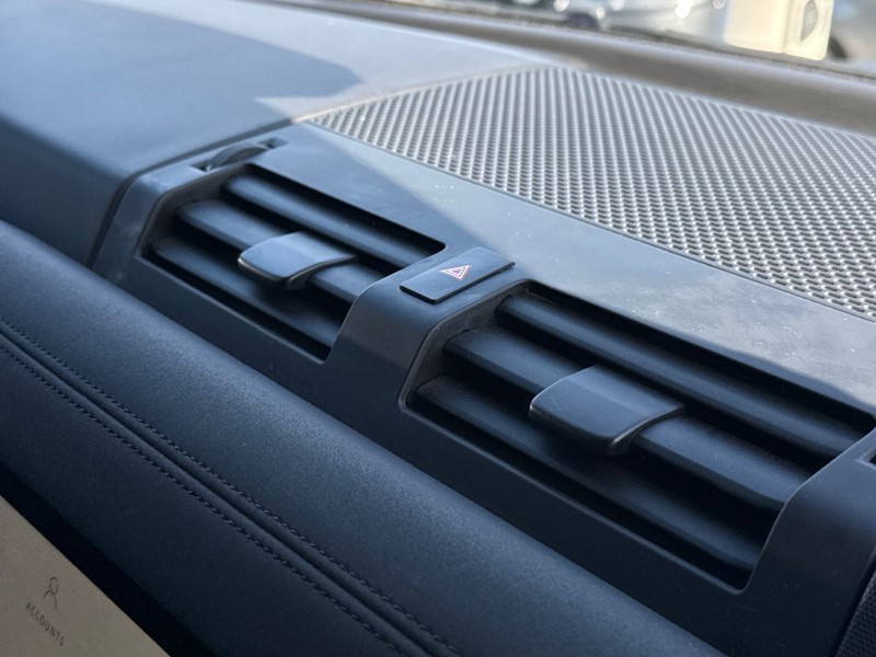 2023 (23) LAND ROVER COMMERCIAL DEFENDER 3.0 D250 Hard Top SE Auto 5234352