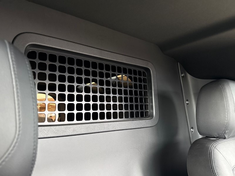 2023 (23) LAND ROVER COMMERCIAL DEFENDER 3.0 D250 Hard Top SE Auto 5234337