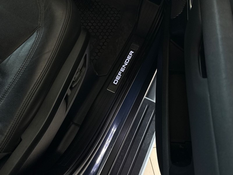 2023 (23) LAND ROVER COMMERCIAL DEFENDER 3.0 D250 Hard Top SE Auto 5234354