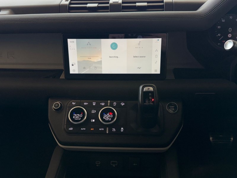 2023 (23) LAND ROVER COMMERCIAL DEFENDER 3.0 D250 Hard Top SE Auto 5234333